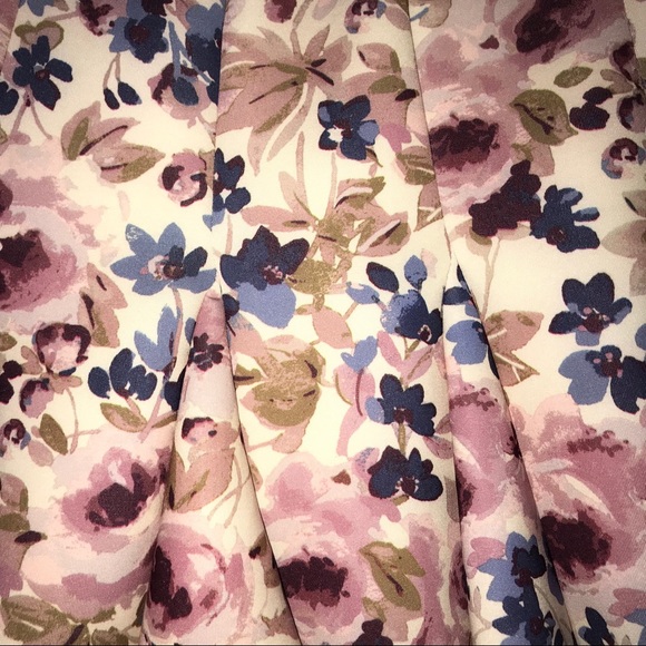 LC Lauren Conrad Runway Floral Skirt in Pink - Picture 5 of 6